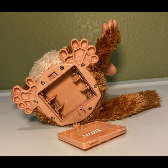 Hasbro FurReal Friends Baby Cuddles Monkey - Picture 9 of 12